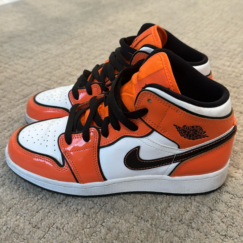 Nike Air Jordan youth mid sneakers